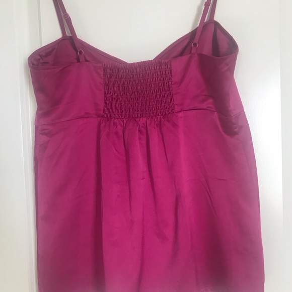 Beautiful satin fabric blouse. - Picture 2 of 2